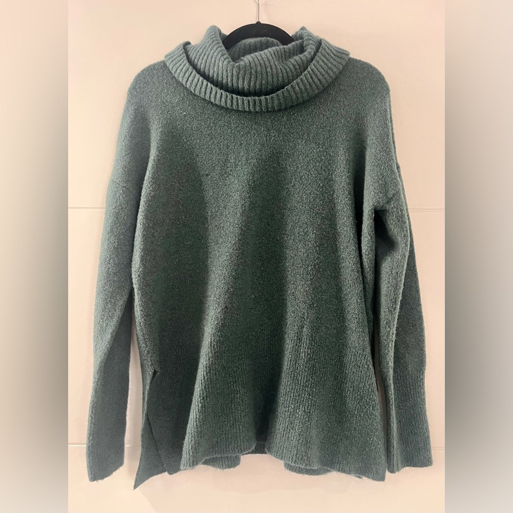 Nanette Lepore Green Cowl Neck Sweater, Women’s Wool Blend Split Hem Medium Top